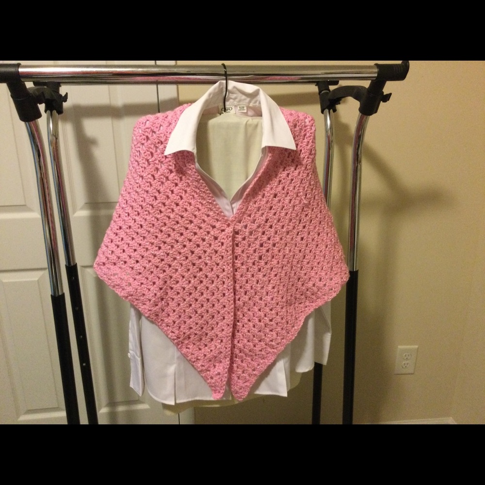 New Hand Crochet Shawl w/attachment